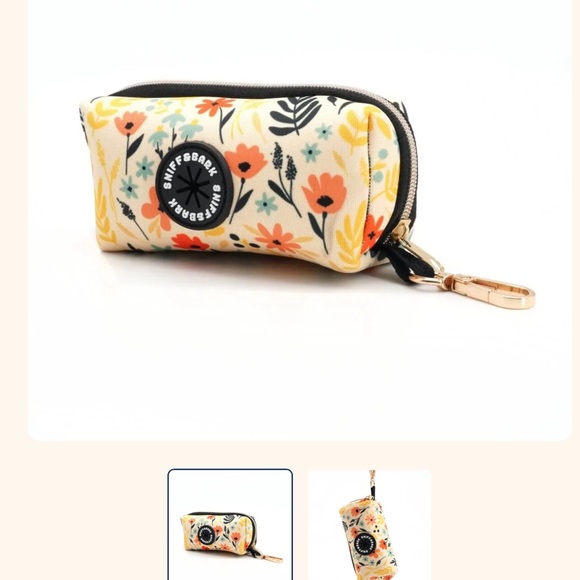 Floral leash and poop bag holder - Picture 7 of 7